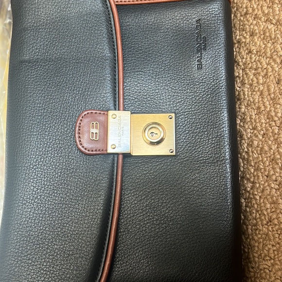 BALENCIAGA BAG CLUTCH LEATHER BALENCIAGA Paris Authentic Pre-Owned - Picture 7 of 11